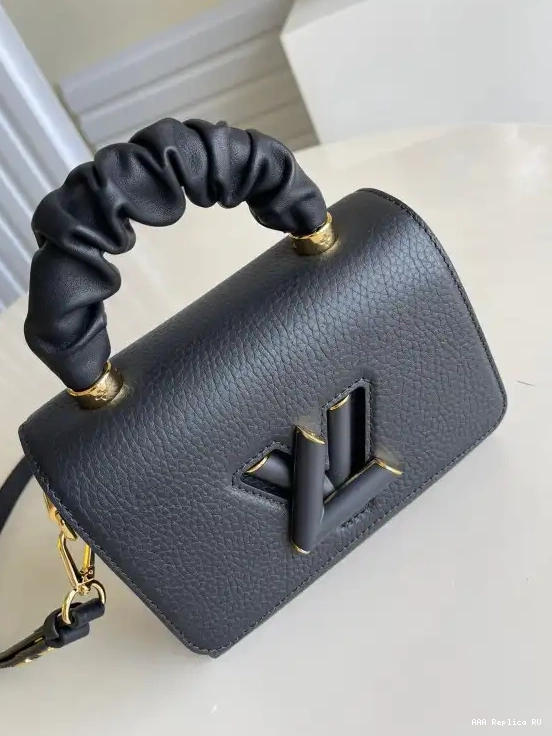 Aaa replica ru TWIST LOUIS PM VUITTON 0602